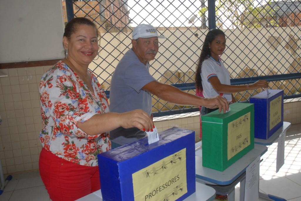 thumbnail_Votação do Colegiado no Colegio Mestre Paulo 067